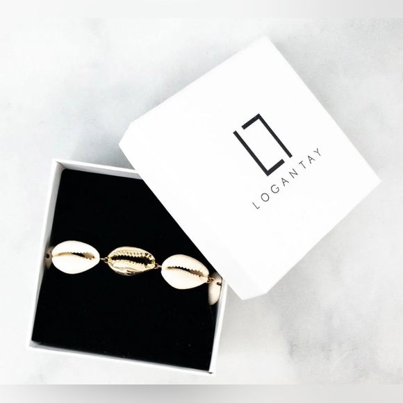 NWT Logan Tay Puka Adjustable Shell Bracelet NIB - Picture 3 of 4
